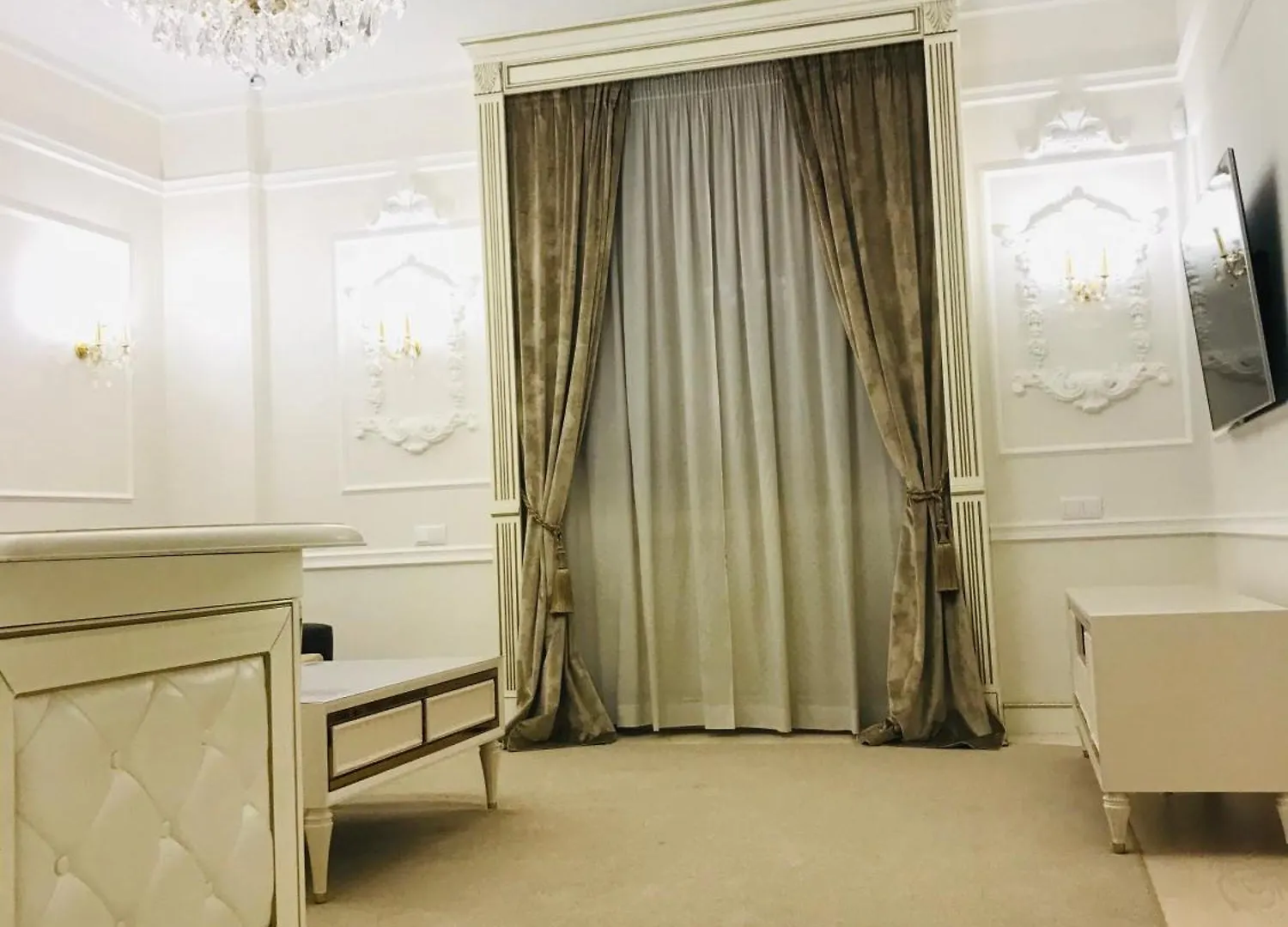 Kiev Lypki Signature Apartments