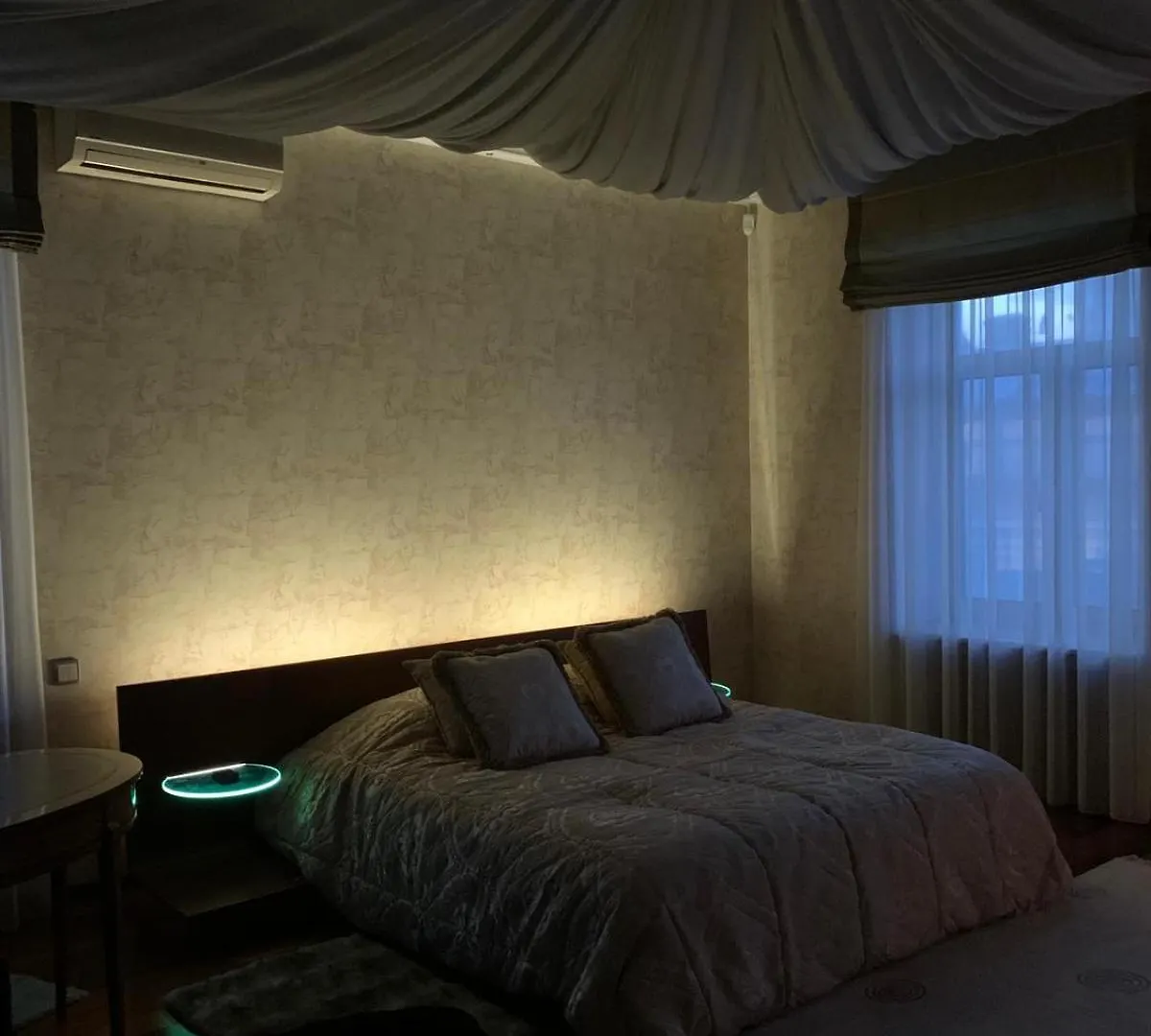 Kiev Lypki Signature Apartments